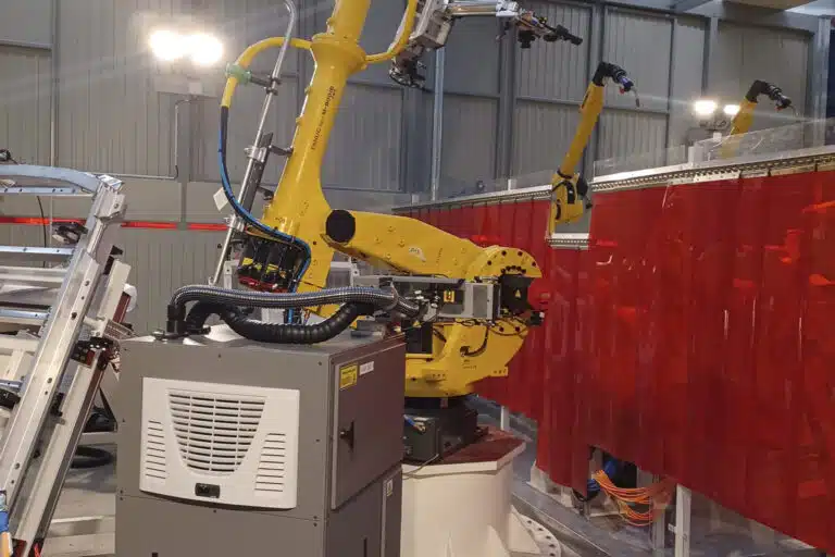 Marking and reading on battery cases in a robotic station