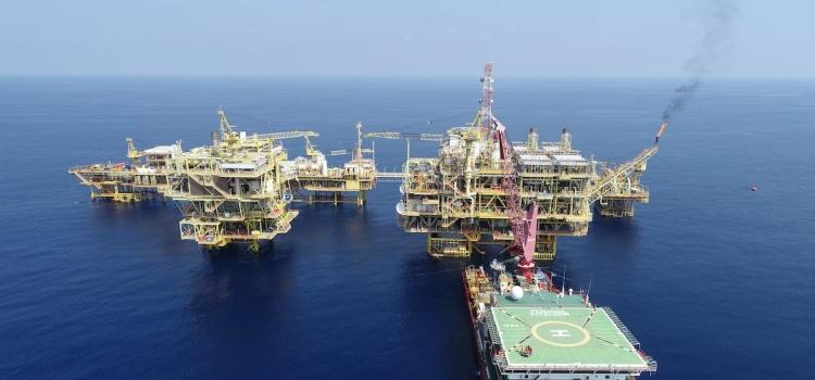 Laser marking applications in the oil and gas industry: pipeline and equipment identification